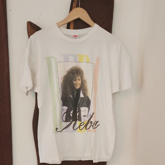 Hanes Tops - Vintage Reba Tee. size XL